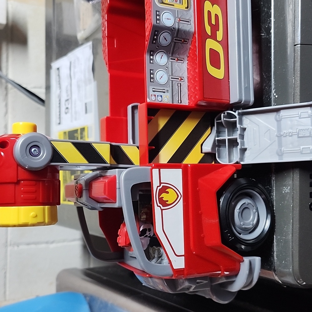🚒LIKE NEW!🐾PAW PATROL Red Fire Truck Toy w/Marshall Pup - Picture 12 of 16
